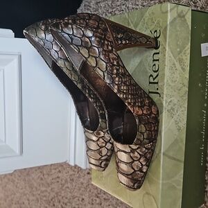 Annalisa Turtle Print by J. Renee, Size 8